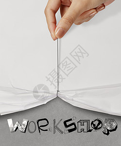 开张的皱纹纸展出WorkSHOP设计图片