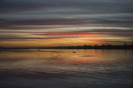 日落时埃及大河的风景图农村环境天空地平线反射黄金时段热带植物自然图片