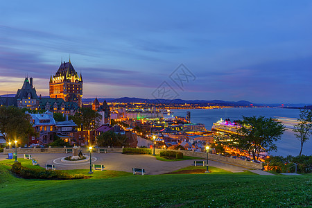 魁北克市日落视图历史性质量控制旅行阳台堡垒爬坡港口建筑地标城堡图片