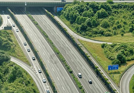 市以北A2号高速公路上一架小型飞机的空中观察环境照片道路相机驾驶飞行航拍沉降鸟瞰图保护图片