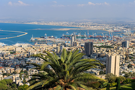 以色列海法港白色海滩港口全景建筑工业海岸天线蓝色海岸线图片