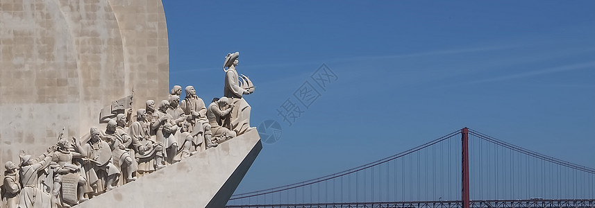 葡萄牙里斯本发现遗迹的纪念物 于2000年11月18日海洋航海水手蓝色先锋勘探建筑学地标雕像石头图片
