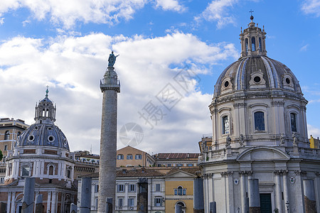 罗马 意大利特拉詹胜利专栏 在罗马论坛的顶层观赏平台上图片