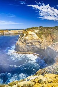 澳洲大大洋路一带令人惊叹的悬崖天空蓝色旅行侵蚀地标风景海岸线海景海浪地方图片