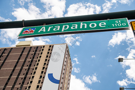 美国科罗拉多州丹佛的阿拉帕霍街牌图片