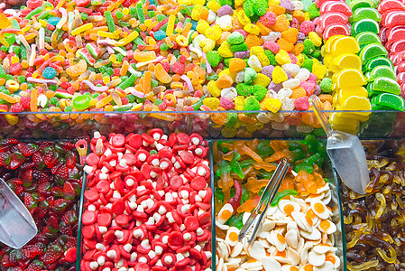 在市场上选择糖果的好机会店铺火鸡收藏食物小吃摊位多样性口味酒胶橡皮糖图片