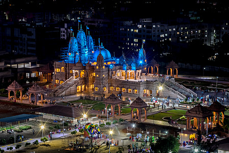 印度浦那市寺庙夜间照明高清图片