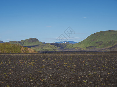 冰岛火山岩浆沙漠景观 在冰川山脉和绿色山丘上可以看到 Fjellabak自然保护区 冰岛天空苔藓冒险旅游碎石火山国家旅行远足高地图片