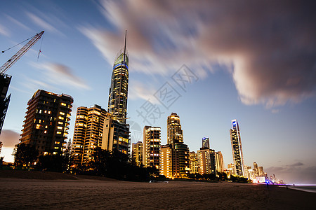 澳洲金海岸的宽滩冲浪者假期景观冲浪住宅城市地标时刻太阳建筑学图片