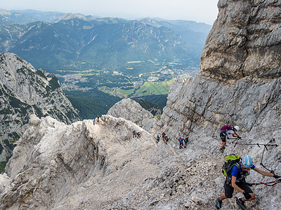 附近的阿尔卑斯山经渡月恐高症梯子娱乐冒险登山高山运动旅行碰撞保险图片