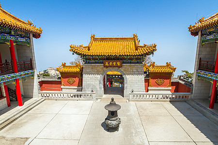 中国华山山山休息国家树木寺庙公园旅行天空入口图片