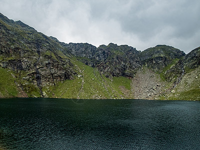 自然公园中Meraner土地的Sponser湖岩石风暴天空石头顶峰天堂农村远足运动湖泊图片