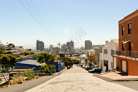 在Bo Kaap区与Cape Town市景区的多彩房屋图片