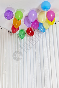 多色聚乙烯气球团组合色彩沙漠棕榈细绳喜庆派对团体生日庆典气球背景