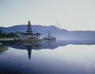 普拉乌伦达努外观旅行内心土地宝塔岛屿平静场景建筑全景图片