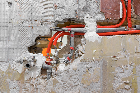 墙上新的水管管道房子安装管子塑料导管维修建造压力阀门装修图片