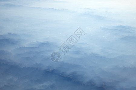 冬季从上方的喀尔巴阡山脉天空高山多云飞机地球蓝色天线环境旅行顶峰图片