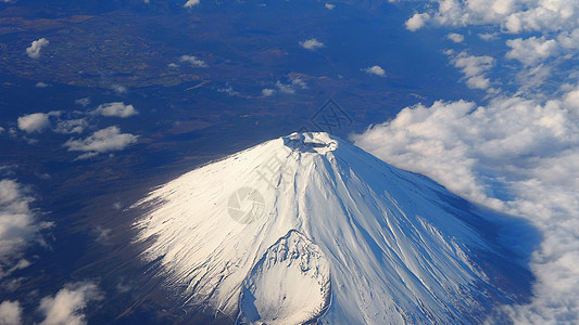 藤山山和白雪的顶角天空世界窗户顶峰蓝色公吨眼睛风景地标火山图片