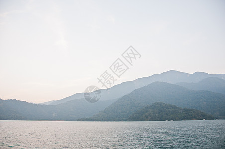 太阳月湖月球 清空天空 清晨出航背景图片