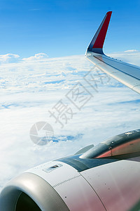 从飞机的窗口视图 F方式运输云景旅行蓝色航天工业天空旅游天气地平线图片