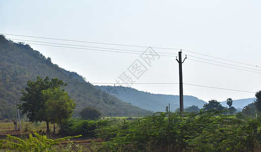 美丽的景观阳光森林公园绿色顶峰荒野红色岩石风景国家图片