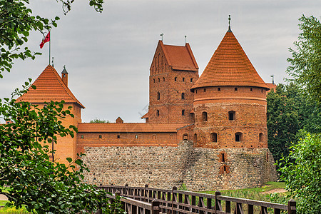 特拉凯城堡 中世纪哥特克岛城堡 位于立陶宛加尔维湖图片