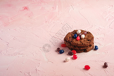 自制燕麦巧克力饼干堆和谷物及多汁果冻豆豆子甜点营养麦片燕麦巧克力糕点饼干糖果美食图片