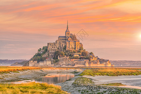 法国圣密歇尔山堡垒历史历史性遗产教会反射建筑学日落岩石旅行图片