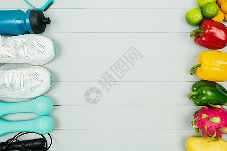 深陷巨大争议！每体：巴萨开始管控亚马尔的公开活动