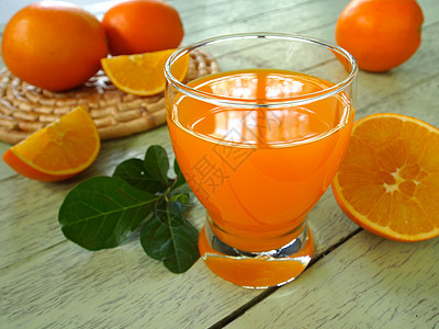 橙汁玻璃水果木头早餐橙子果汁营养黄色橘子饮食图片