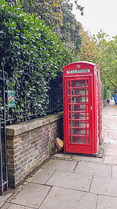 伦敦英国经典红红色电话亭(London)图片