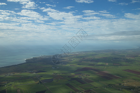 Bundaberg附近海岸线的空中观察海滩假期海洋航班支撑海岸旅行飞机天线农业图片