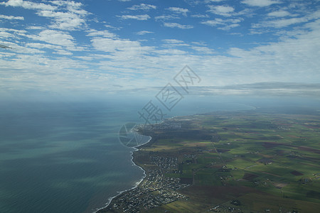 Bundaberg附近海岸线的空中观察支撑旅行天线旅游假期飞机海洋航班海岸海滩图片