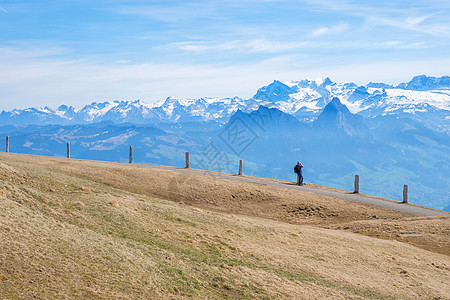 Rigi Kulm皇后里吉山顶的美景缆车雪橇铁路海拔运动顶峰高山远足地块首脑图片