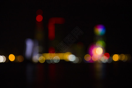 夜市景色的巴统 摩天大楼和塔台的照片不集中 模糊 夜间城市景色背景照明酒店字母旅行地标建筑国家螺旋雕塑图片