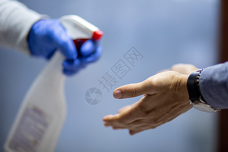用防吸尘溶液喷洒手清洁剂洗涤预防喷雾器疾病酒精肥皂感染塑料手套图片