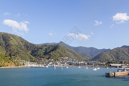 新西兰皮克顿的景象支撑港口地标蓝色丘陵峡湾风景海岸线巡航旅行图片