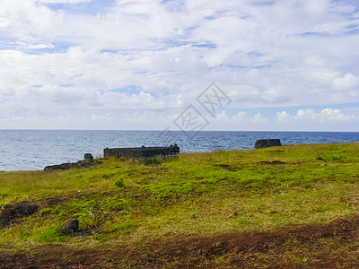 复活节岛 地貌 植被和海岸的自然性质天空地平线海浪旅游晴天旅行丘陵雕像海岸线海滩图片