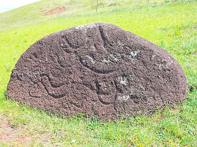 塔希莱石 是复活节岛雕像的制作材料之一陨石文化石头巨石地标历史全景海洋场地海景图片