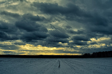 草原上的冬天 俄罗斯的风景在冬天全景高地草原国家场景草地卷云场地蓝色天气图片