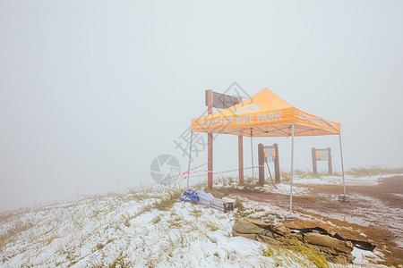 系列练习高山骑士风暴山地车山地冻结运动冒险竞赛自行车图片