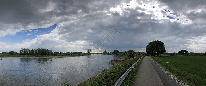 IJssel河全景农田风景风车背景图片