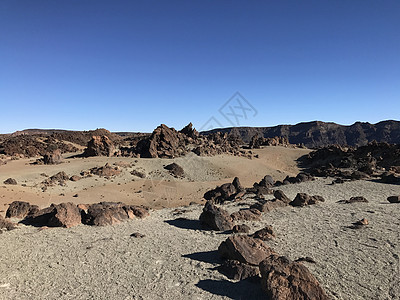 迭代山周围的景观火山月亮顶峰太阳岩石图片