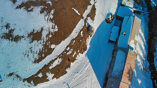 冬季意大利多洛米特人 米苏里纳的空中景象风景森林旅游顶峰假期高山远足旅行天空蓝色图片