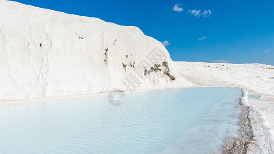 土耳其 Pamukkale 的天然石灰华池和梯田 Pamukkale 在土耳其土耳其语中意为棉花城堡地标火鸡矿物水池阳台遗产观光图片