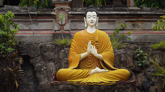 巴厘寺庙岛的布达雕像神社寺庙文化建筑学崇拜建筑宗教地标旅行佛教徒图片