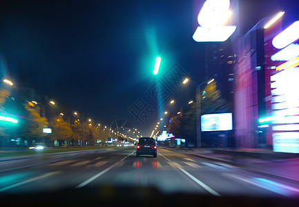 交通夜灯城市旅行建筑运动红色市中心街道公共汽车速度建筑学驾驶图片