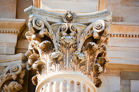 在 Italy 中的建筑结构艺术废墟殿堂纪念碑历史文化旅行文物建筑学地标图片