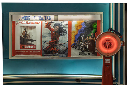 斯卡拉电影院红色复古刻度电影海报的经典时刻灯泡装饰风格金属建筑框架装潢灯光建筑学剧院图片