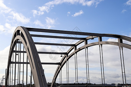 北德北部Kiel运河大桥的不同观点 包括旅行交通蓝色铁路工程建筑学穿越天空运输立交桥图片